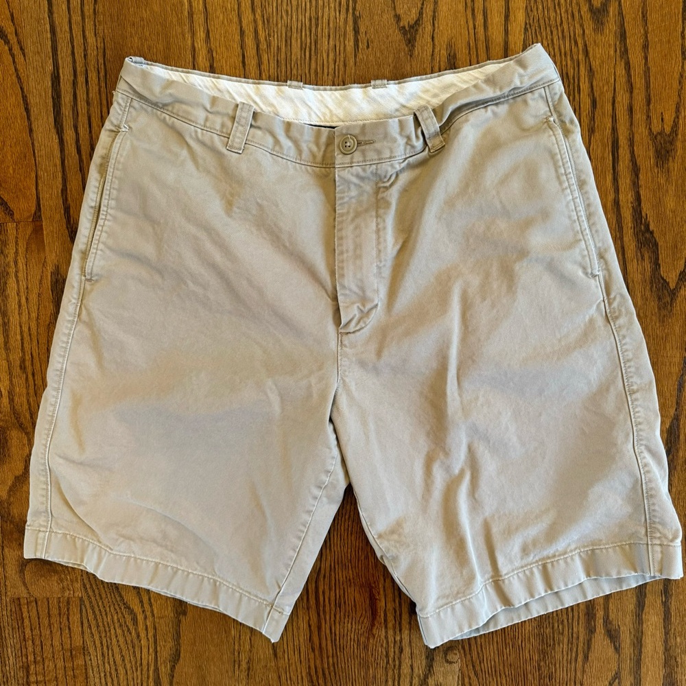 J. Crew Broken-In Chino Shorts Men’s 35 Khaki Flat Front Classic Fit
